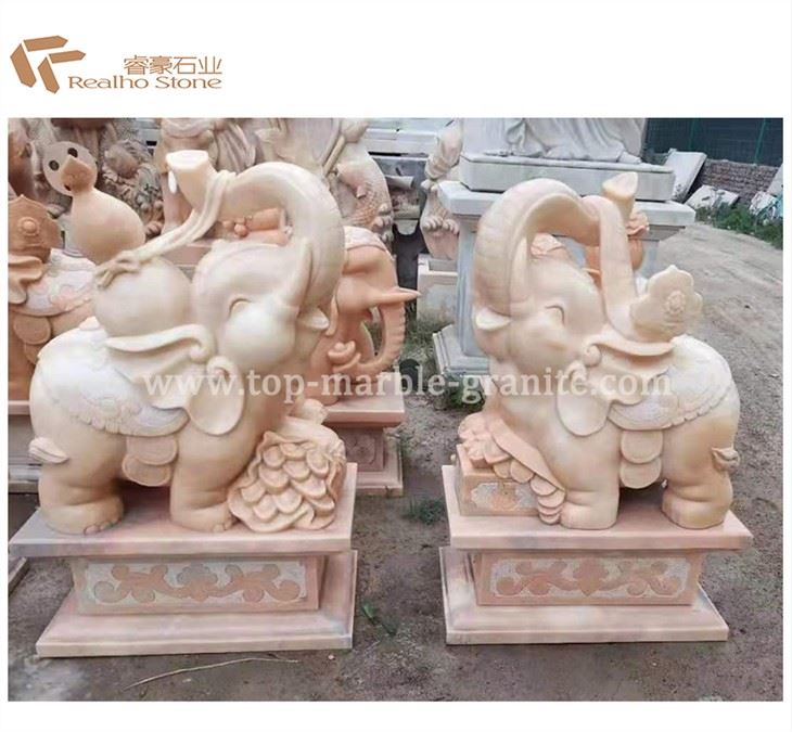 Arca Gajah Kecil yang Diukir Tangan